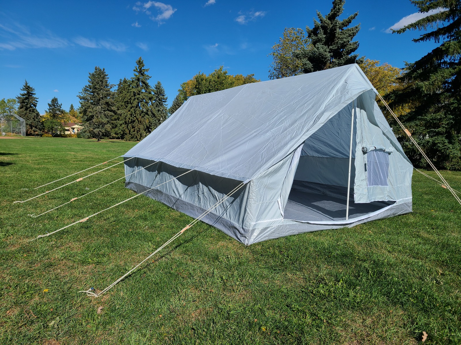 8 Person Large All Season Tent – 13′ x 9.8′-11048