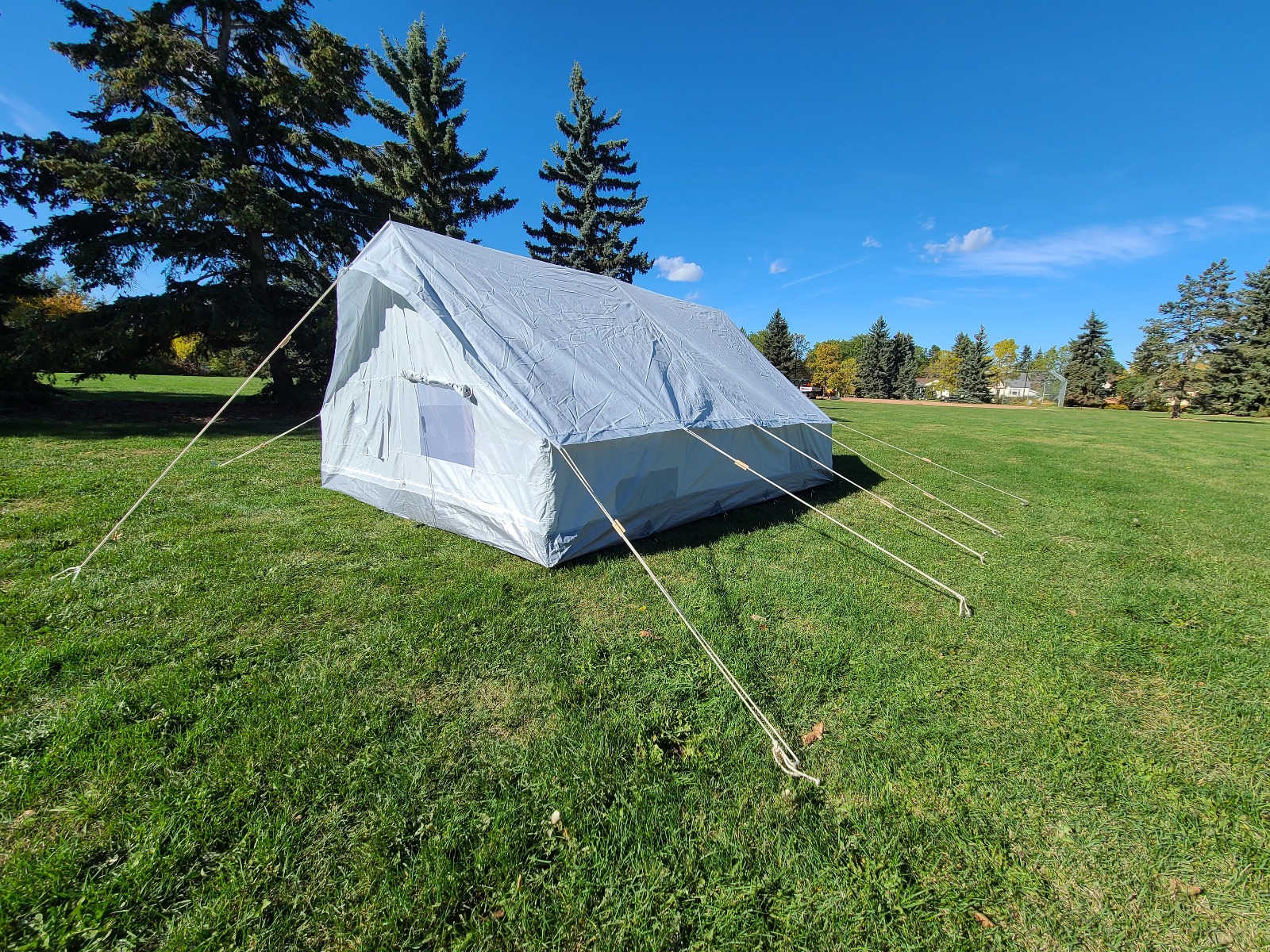 8 Person Large All Season Tent – 13′ x 9.8′-11060