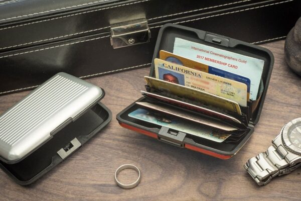 Aluminum/Plastic Security Wallet,Assorted Colors,RFID Resistant-13692